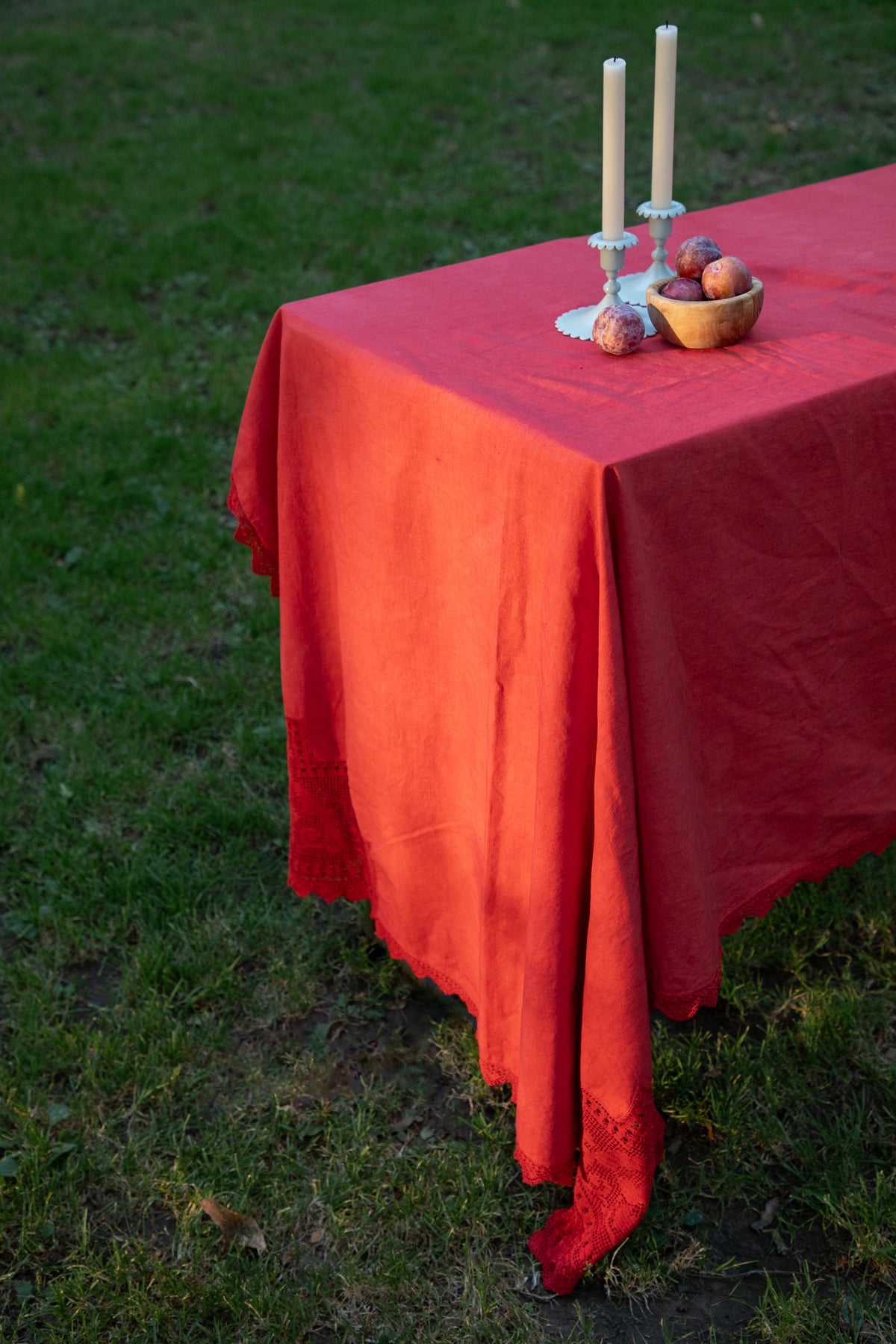 Filet Crochet Tablecloth [Rust]
