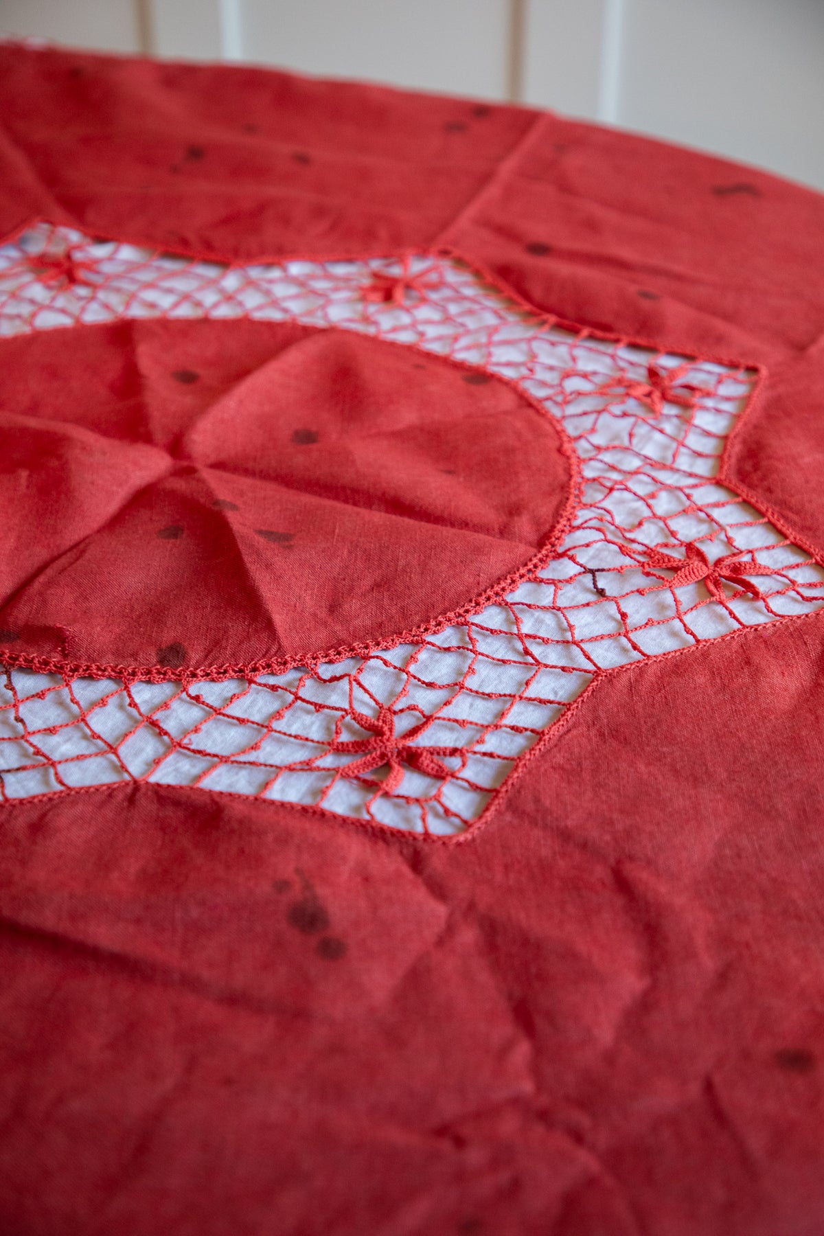 Openwork Crochet Linen Tablecloth [Speckled Rust]