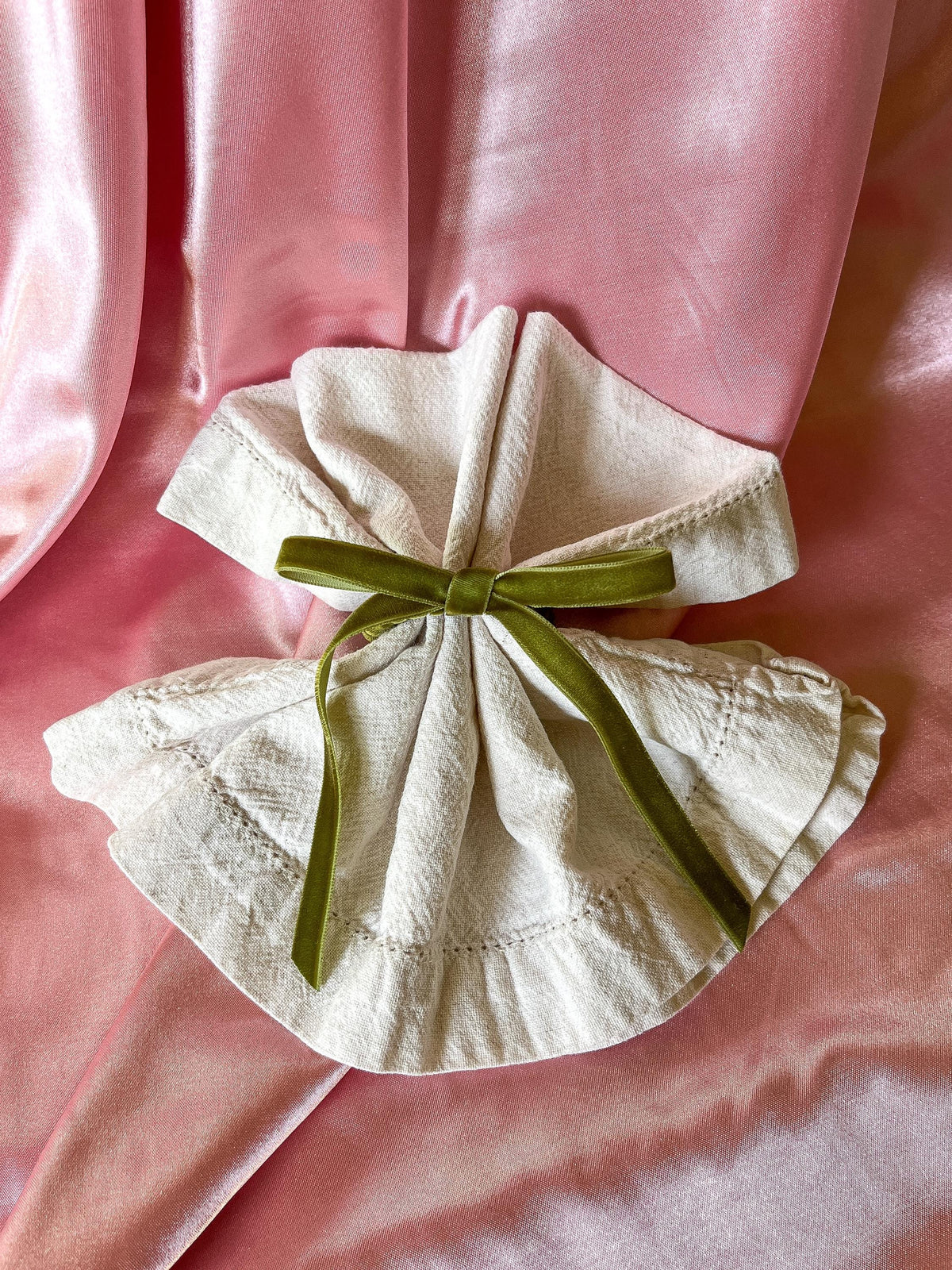 Velvet Bow Napkin Rings