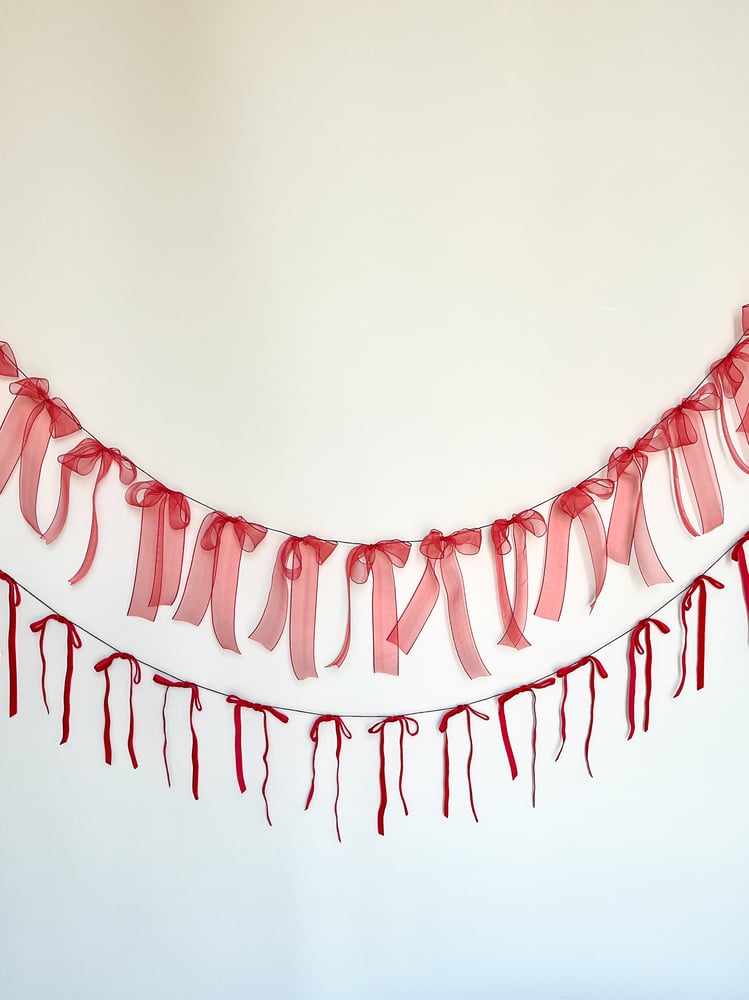 Organza Bow Garland