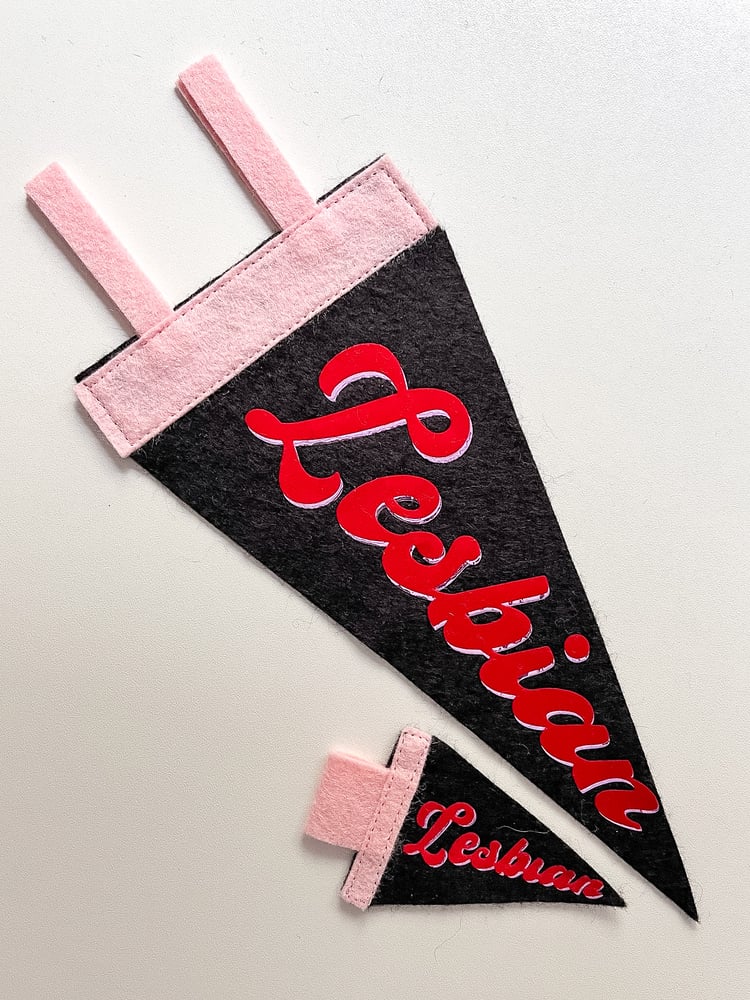 Lesbian Pride Pennant [red + black]