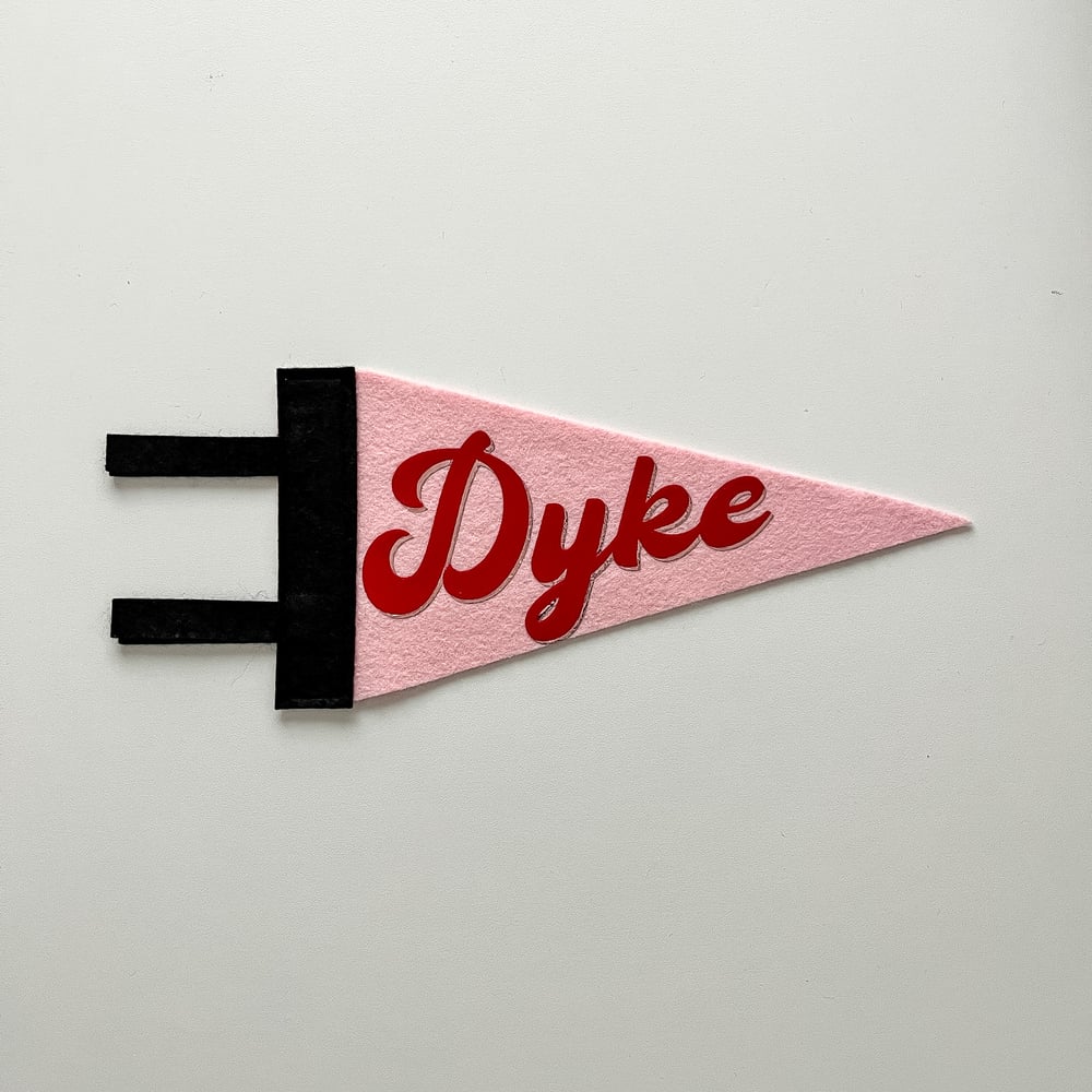 Dyke Pride Pennant [red + light pink]