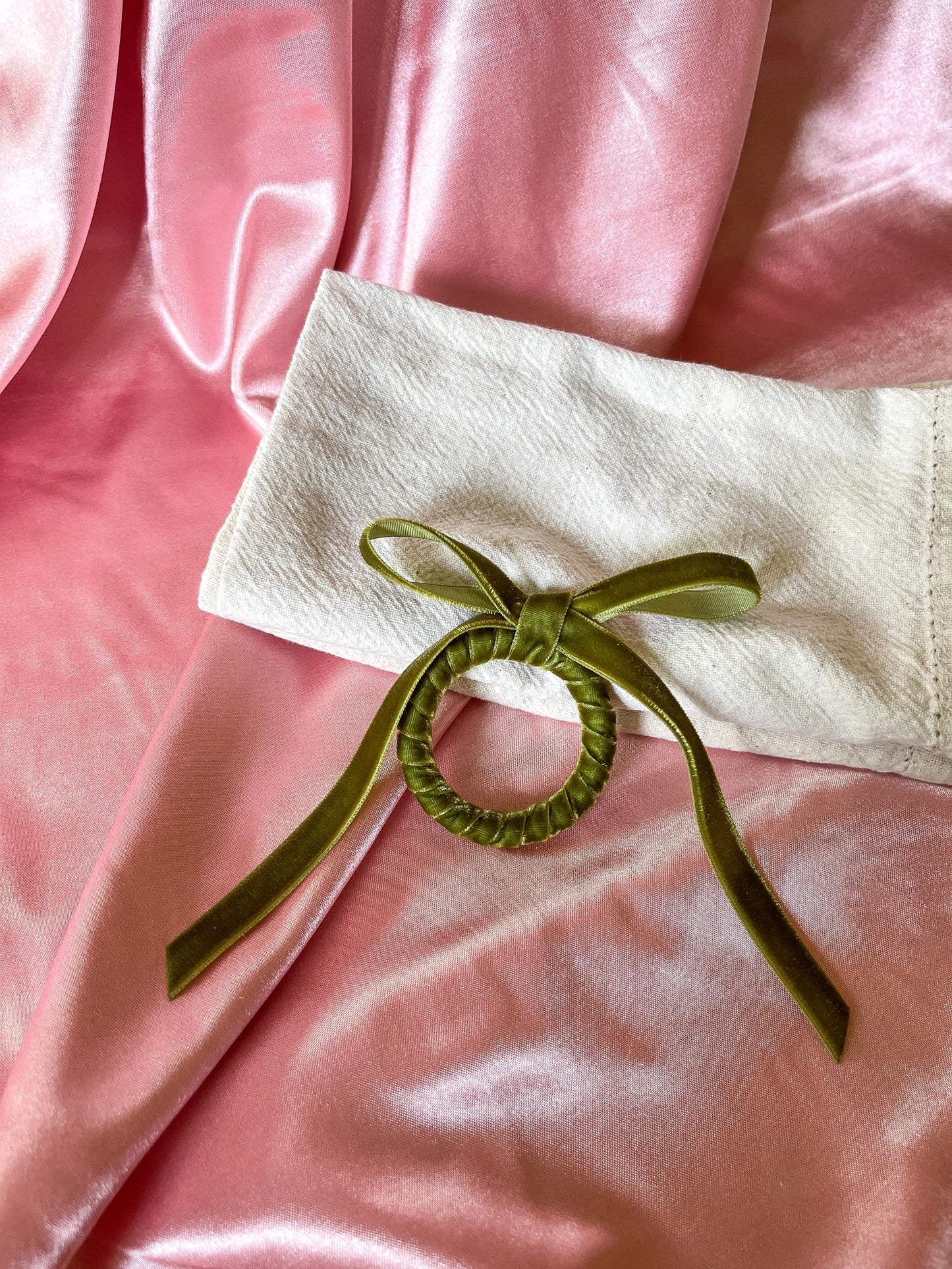 Velvet Bow Napkin Rings